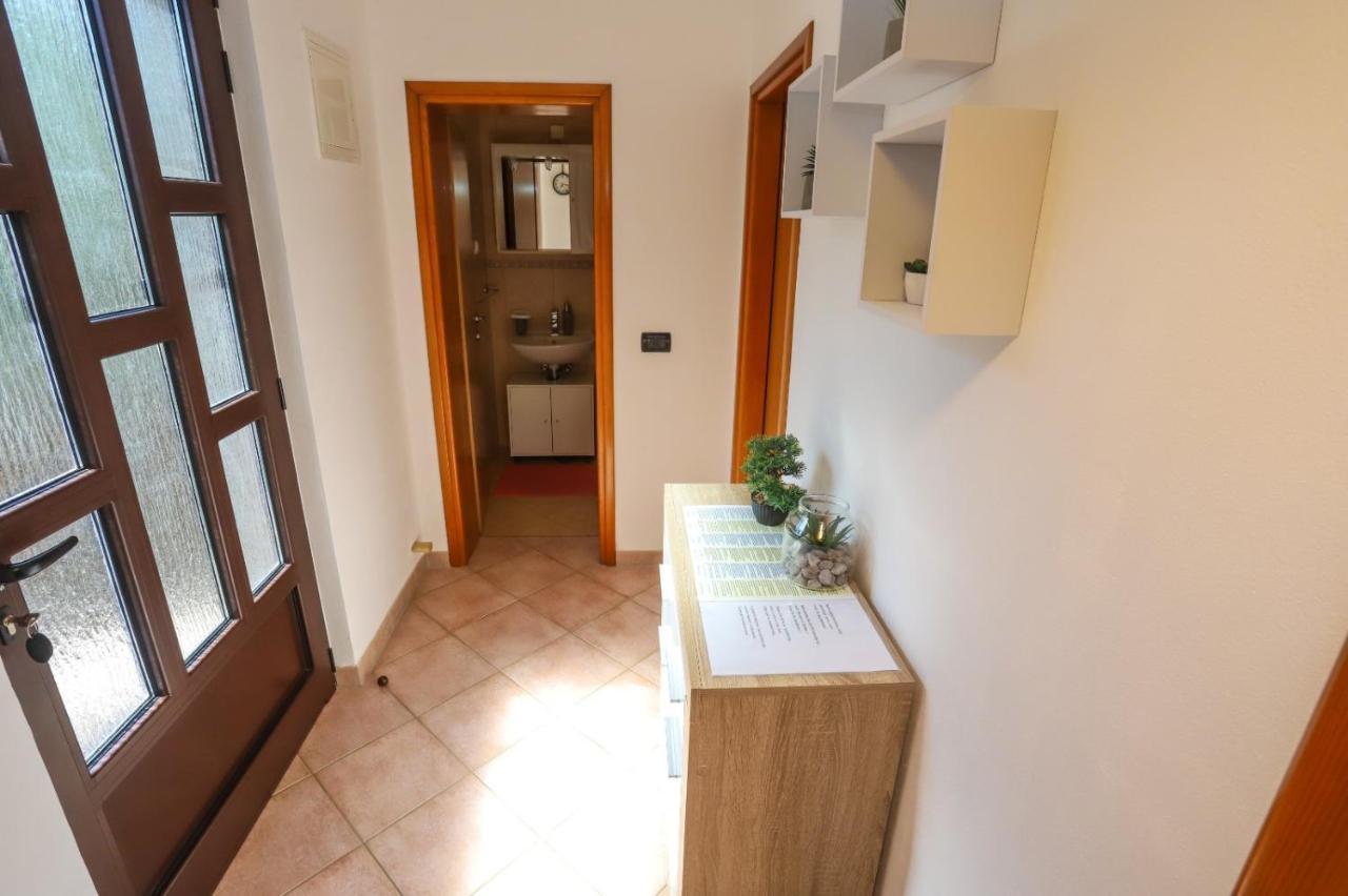 Apartment Nina With Private Pool Nova Vas  ภายนอก รูปภาพ